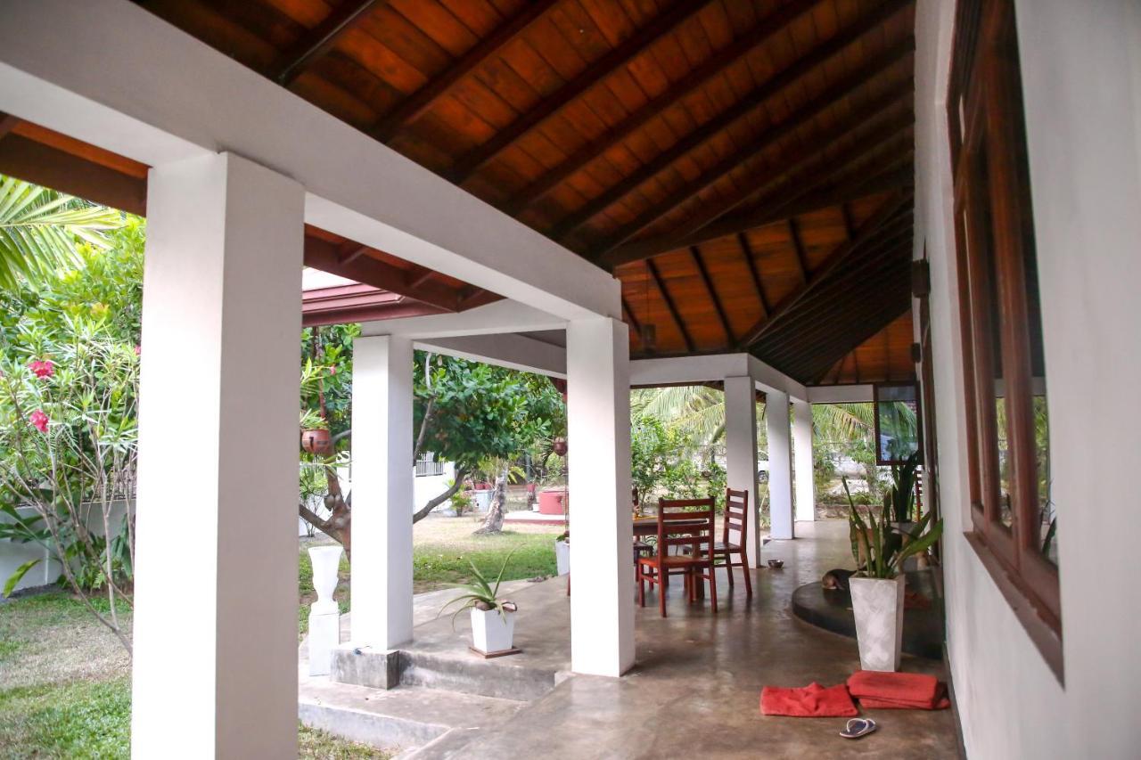 Hotel La Perla Bentota Exterior foto